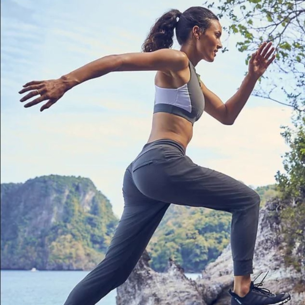 Athleta Galactic Grey Trekkie Jogger North 12T